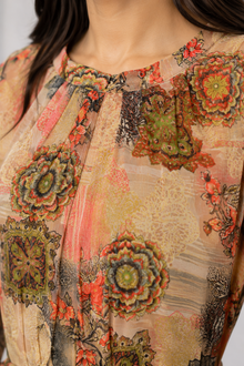 Round neckline and printed fabric detail of MMASTER maxi dress